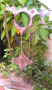 Memorial Sculptor Bridgette Mongeon depicts Shaw's art